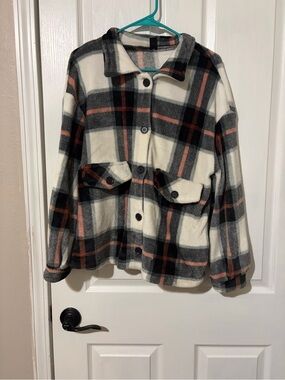 Women’s Plaid Button-Front Jacket in Cream, Black & Rust